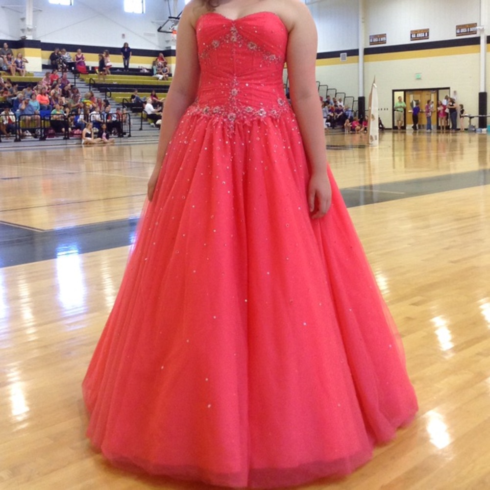 Beautiful hot pink/coral Mori lee prom pageant